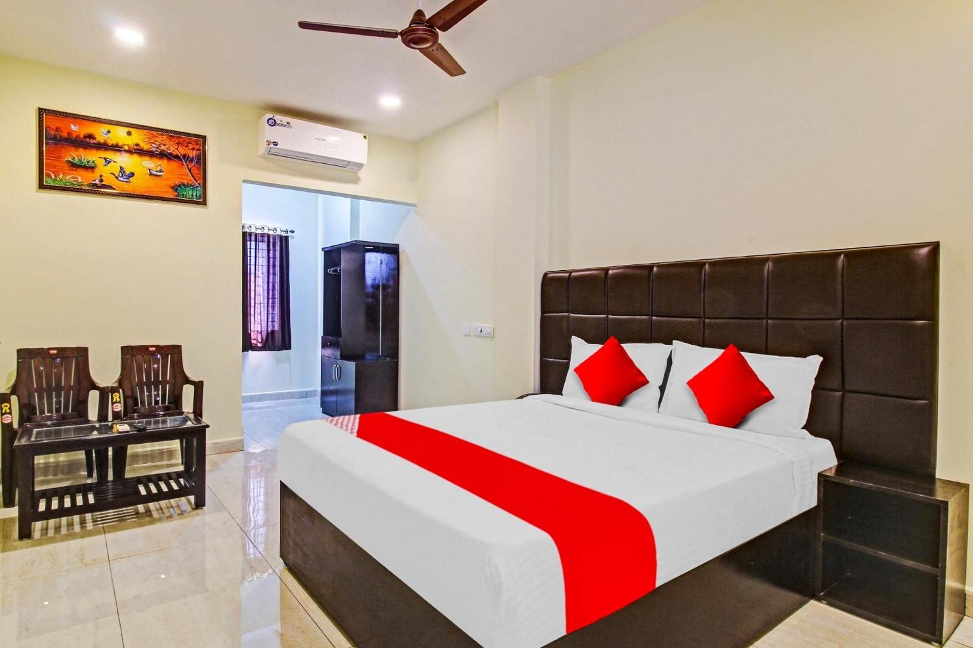 Super Hotel O Lakshmi Royal Inn Варангал Экстерьер фото